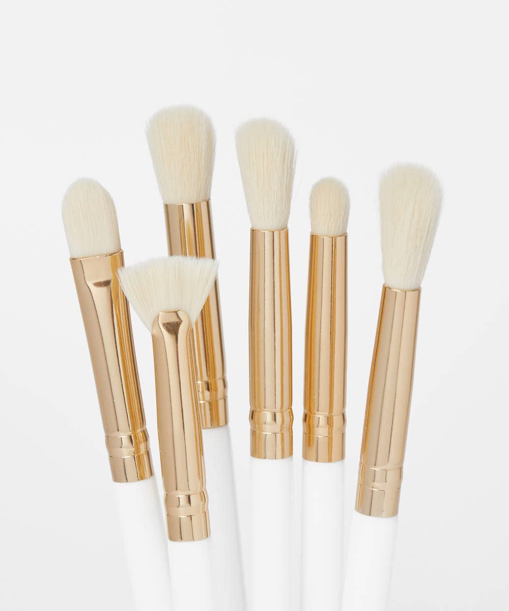 BH HoHo Holidays “There’s Snowbody Like You” 12-Piece Brush Set!