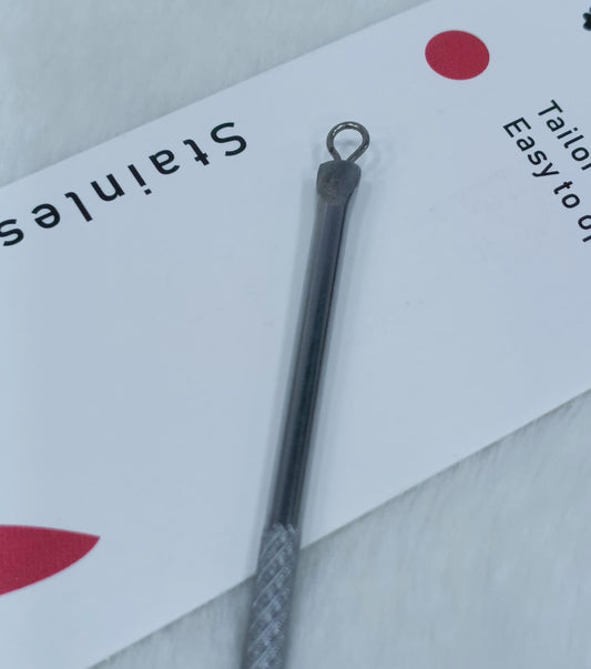 Blackhead Remover featuring a strong steel body