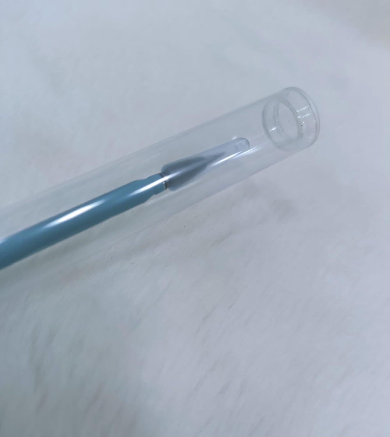 Blackhead Remover featuring a strong steel body, designed for precise and gentle skincare