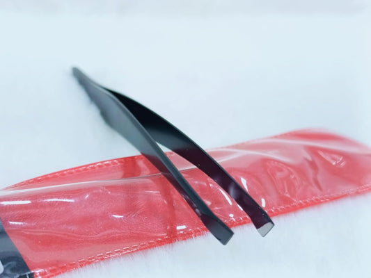 Slant Tip Tweezer Plucker – Black Precision Grooming Tool