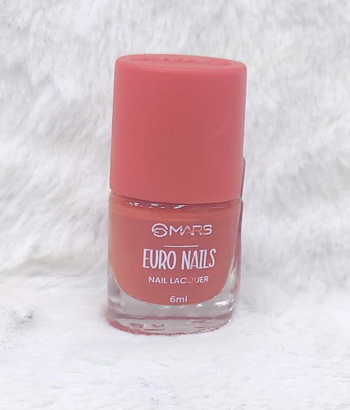 Nail Lacquer with Glossy Gel Finish