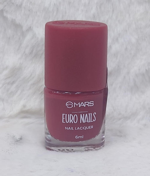 Nail Lacquer with Glossy Gel Finish
