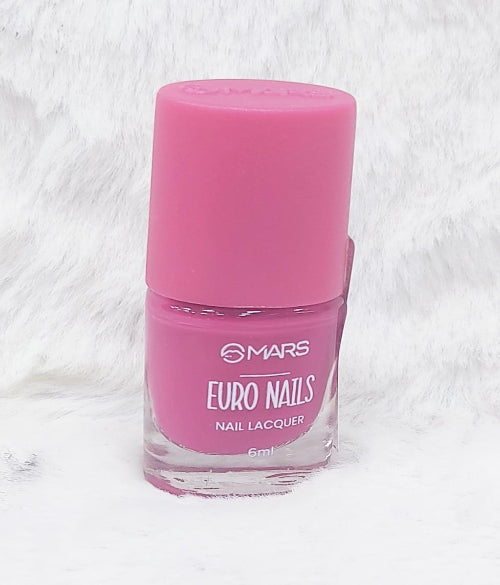 Nail Lacquer with Glossy Gel Finish