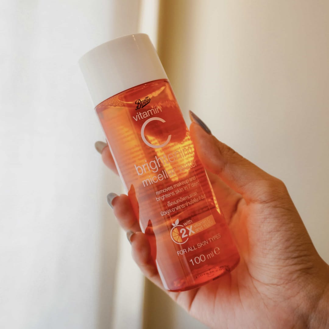 BOOTS VITAMIN C BRIGHTNING MICELLAR WATER