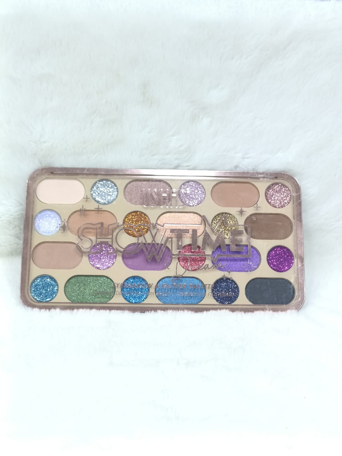 USHAS Pretty Grunge Eyeshadow Palette UF019-4