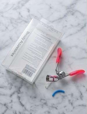 Eyelash Curler – Parlor Eye Makeup Accessory for Beautiful Curled Lashes