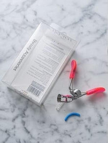 Eyelash Curler – Parlor Eye Makeup Accessory for Beautiful Curled Lashes