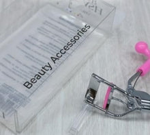 Eye Lash Curler – To Curl Your Eyelashes Beautifully