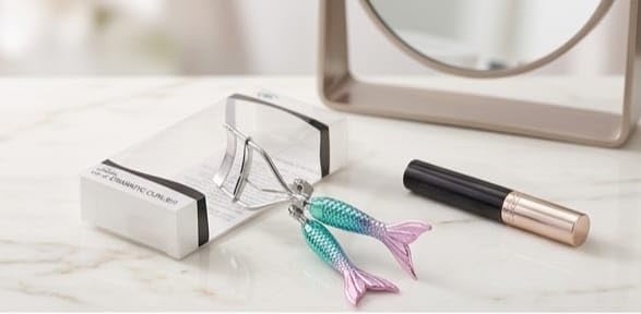 Eyelash Curler For Women – Eye Makeup Beauty Essential