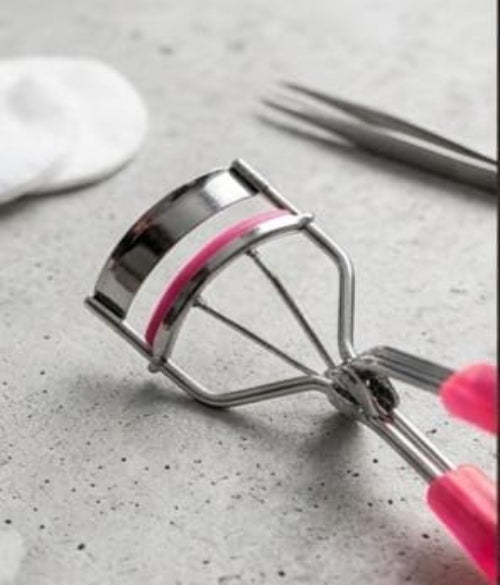 Eyelash Curler – Parlor Eye Makeup Accessory for Beautiful Curled Lashes