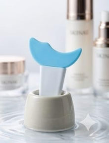 Silicone 3 In 1 Eye Makeup Tool – Professional Beauty Essential