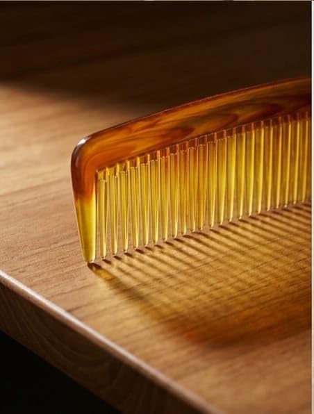 Hair Comb (Model No. 6673)