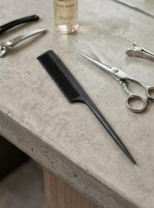 Hair Comb (Model No. 06300)