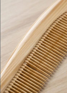 Hair Comb (Model No. 2037A)