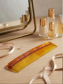 Hair Comb (Model No. 6673)