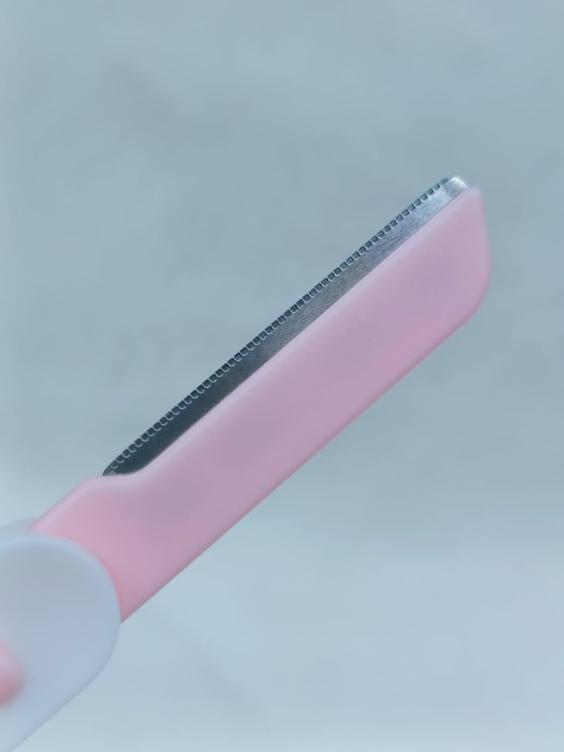 Traveling Size Eyebrow Razor for Women & Girls