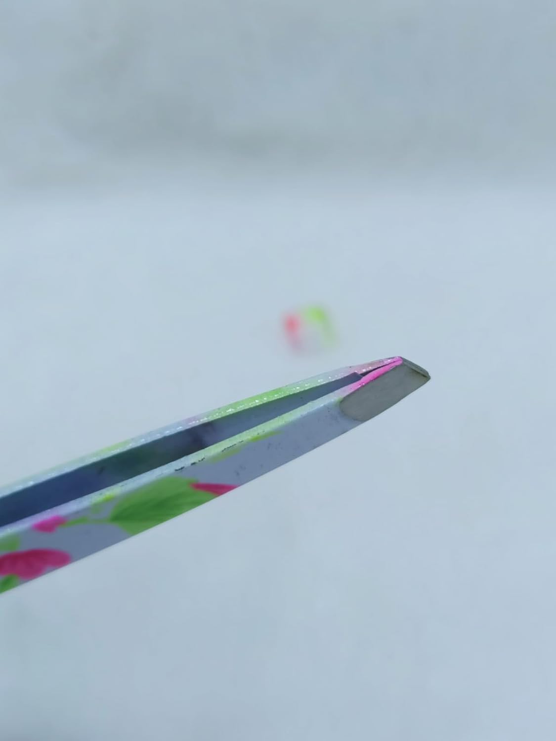 Professional Stainless Steel Paper Coated Color Curved Tweezers