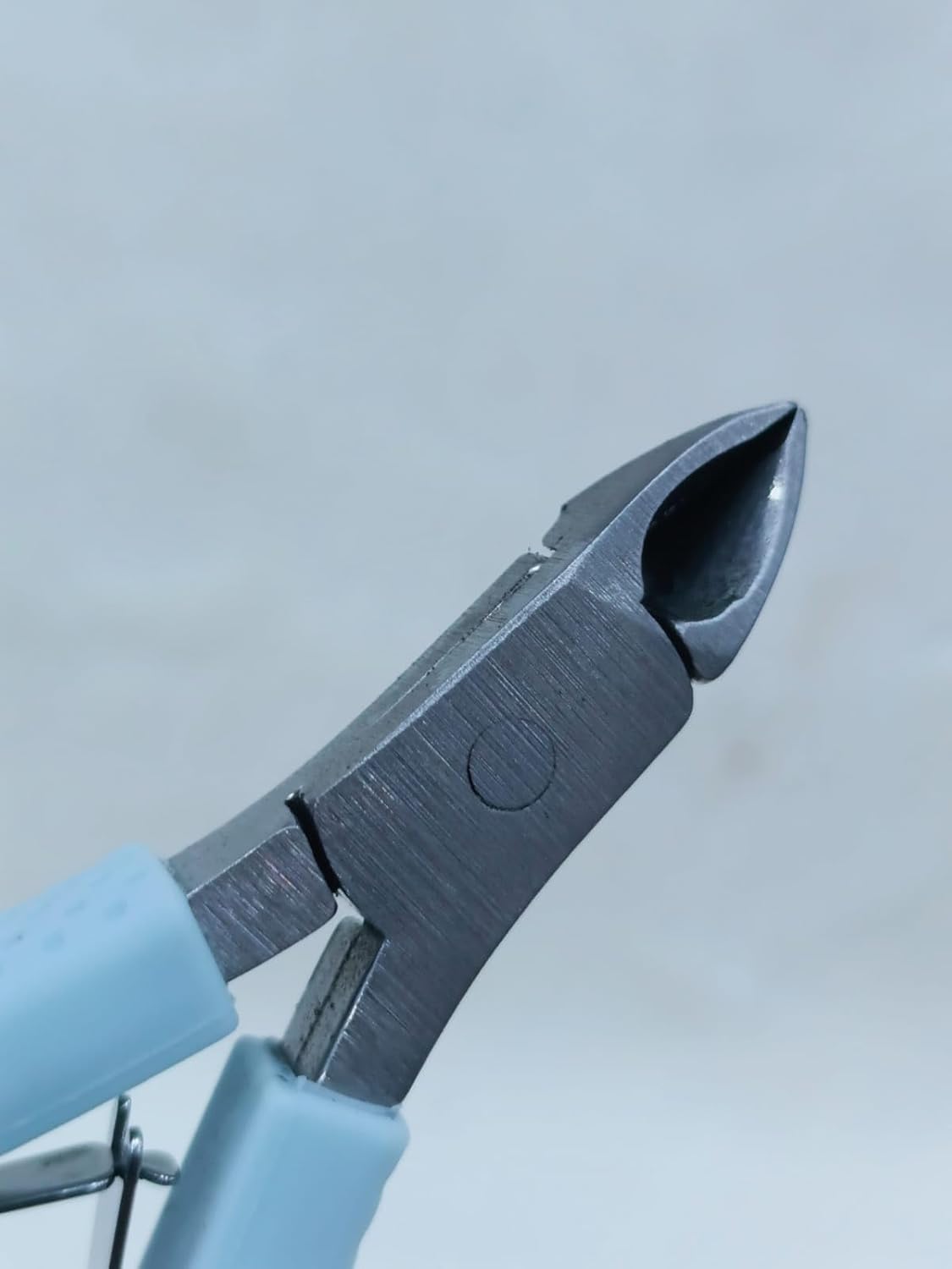 Cuticle Cutter with Rubber Handle – Stainless Steel Nail Nipper