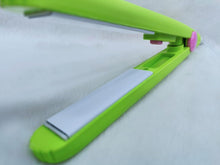 Mini Small Hair Straightener (GV-II8) – Compact Styling Anytime