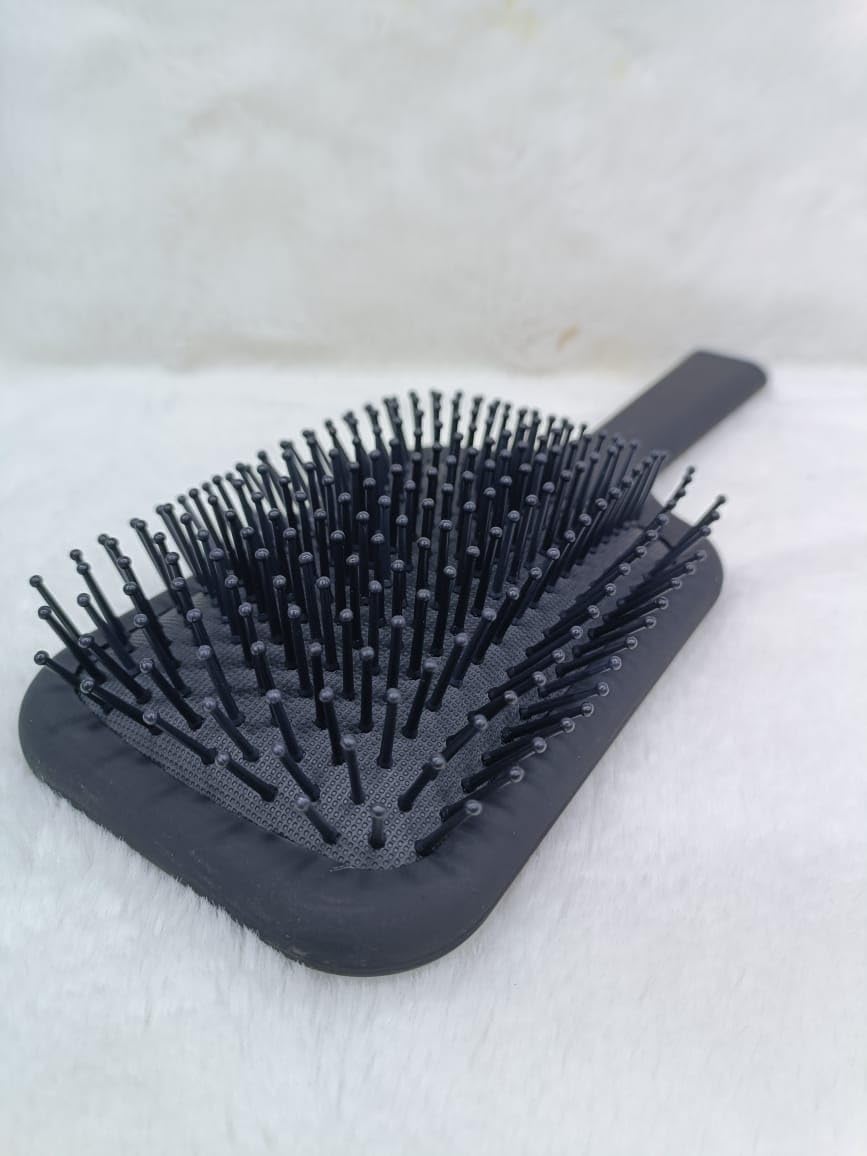 BLACK PADDLE HAIR BRUSH