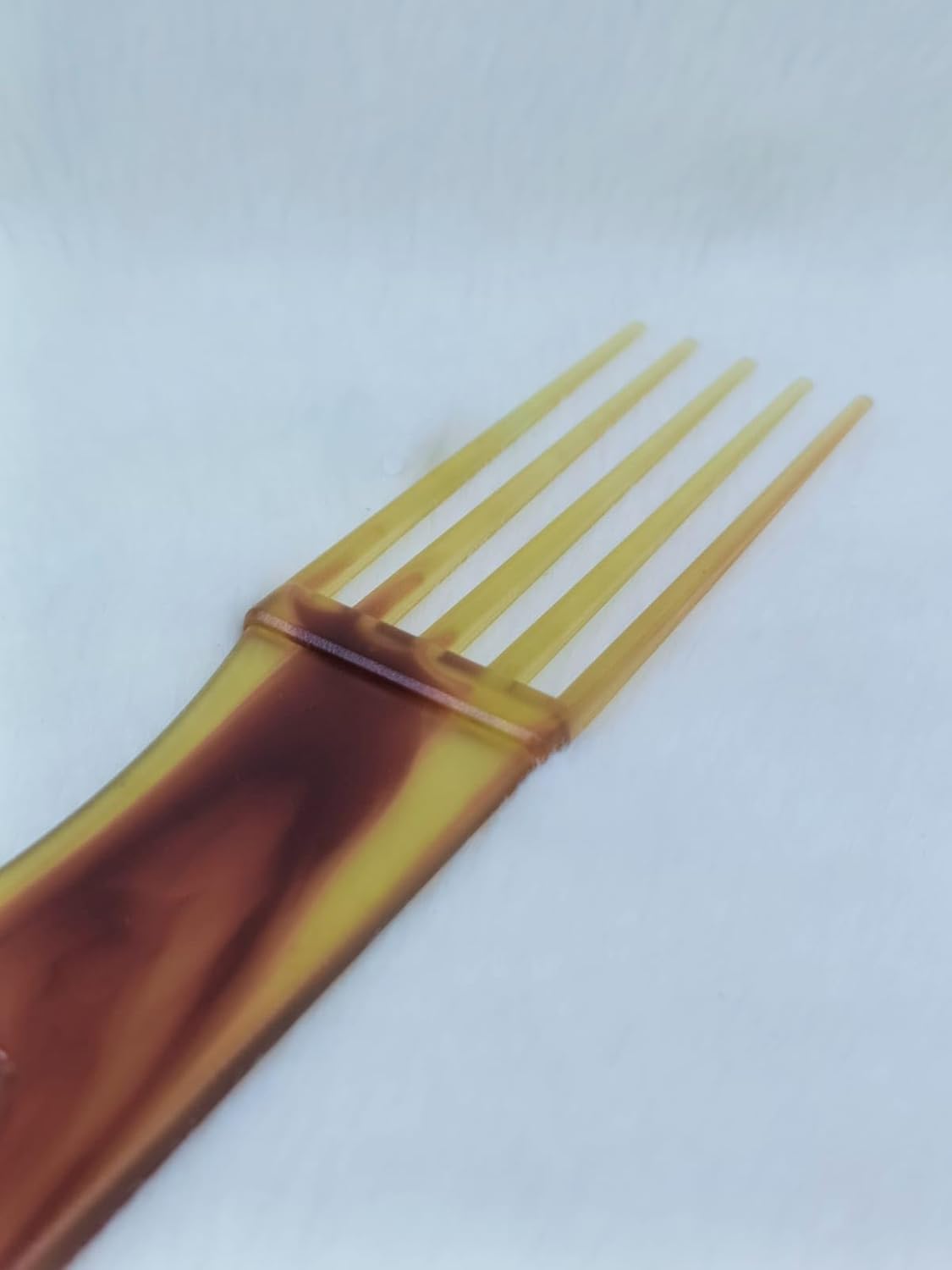 Plastic Hair Comb (04) – Everyday Hair Care Essential