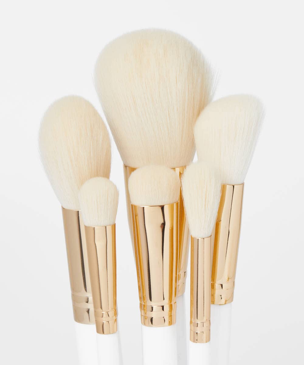 BH HoHo Holidays “There’s Snowbody Like You” 12-Piece Brush Set!
