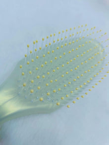 Hair Brush – Smooth & Tangle-Free Styling