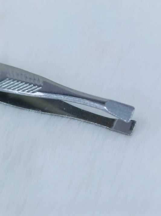 Metal Flat Tip Tweezer for Women