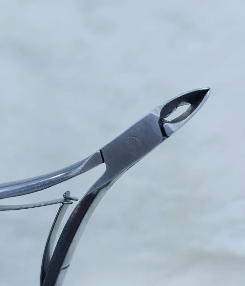 Professional Cuticle Cutter & Nail Clipper for Thick Nails
