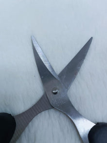 Stainless Steel Scissors with Plastic Handle (HJ 004) – Sharp & Comfortable Cutting
