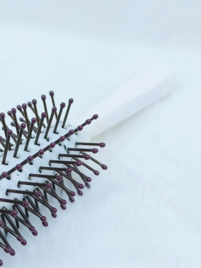 Round Hair Brush Comb – Add Curls, Volume & Beautiful Waves