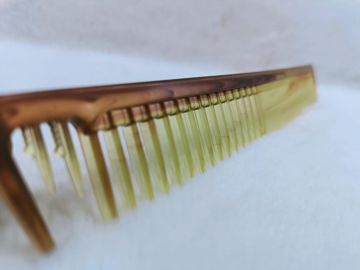 Plastic Hair Comb (02) – Everyday Grooming Essential