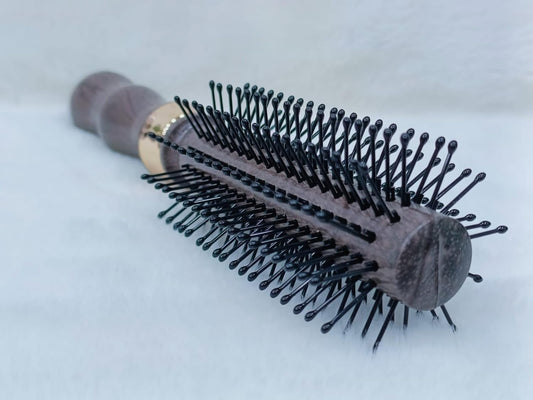 Round Hair Brush featuring a natural wooden handle use men & women