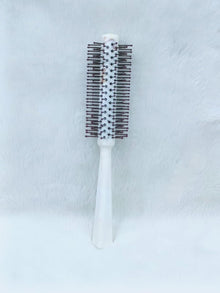 Round Hair Brush Comb – Add Curls, Volume & Beautiful Waves