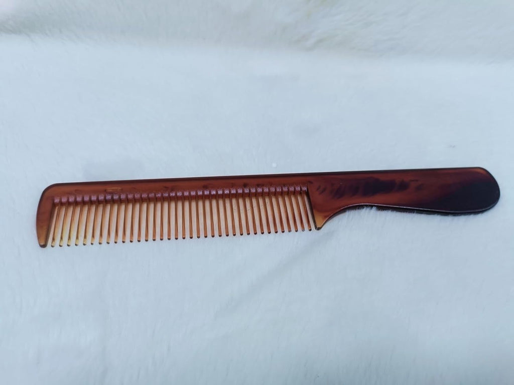 Plastic Hair Comb (07) – Smooth & Easy Hair Styling Tool
