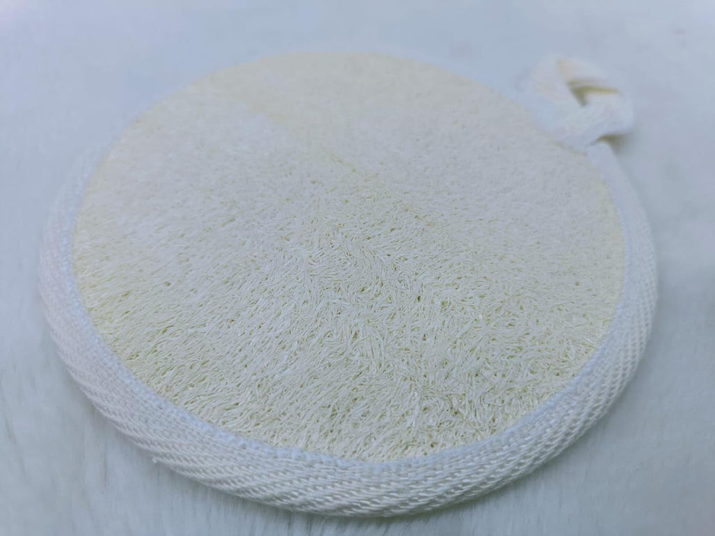 Oval Natural Bathing Loofah – Gentle Exfoliation & Fresh Skin