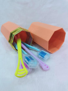 Plastic Travel Toothbrush Holder – Compact & Hygienic Storage
