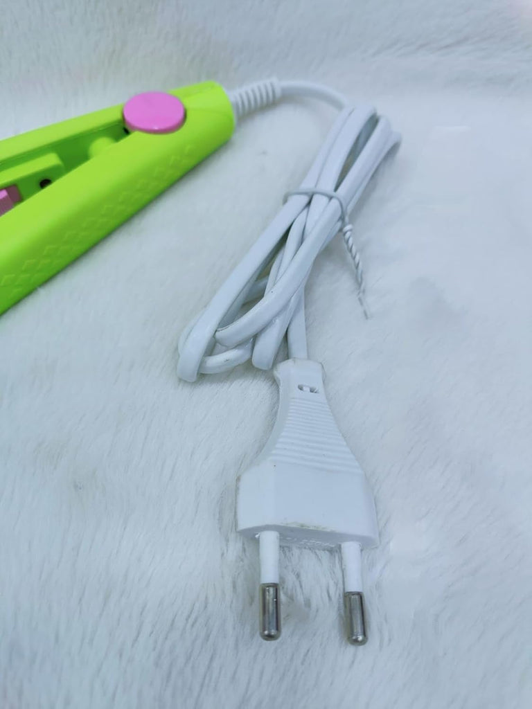 Mini Small Hair Straightener (GV-II8) – Compact Styling Anytime