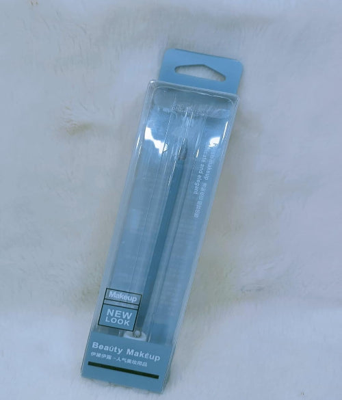 Blackhead Remover featuring a strong steel body, designed for precise and gentle skincare