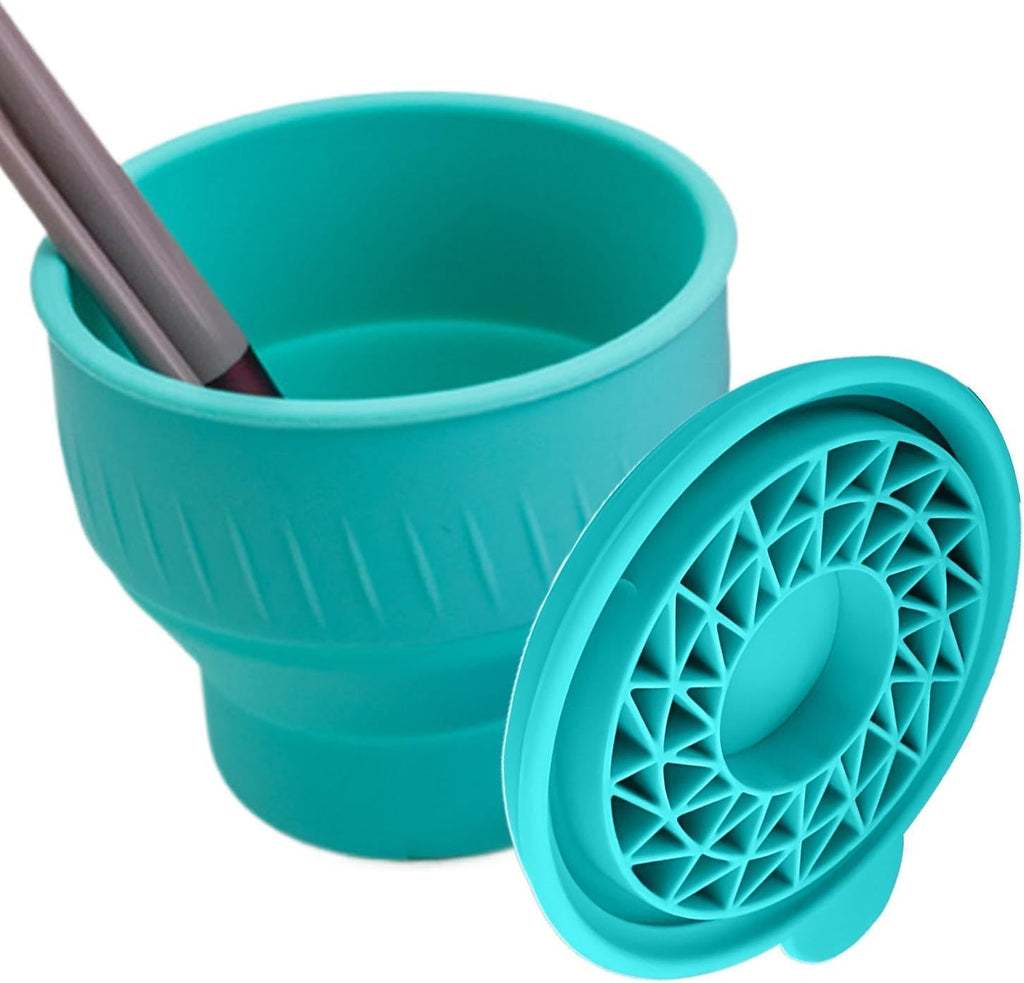 Makeup Brush Cup – Foldable Travel Brush Cup