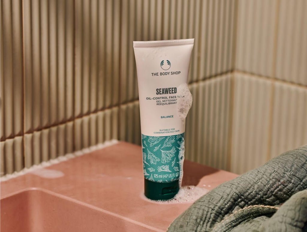 The Body Shop Vegan Seaweed Cleansing Facial Wash (125 ml)