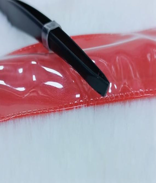 Slant Tip Tweezer Plucker – Black Precision Grooming Tool