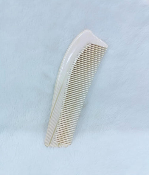 Plastic Hair Comb for Men & Women – Daily Use Essential