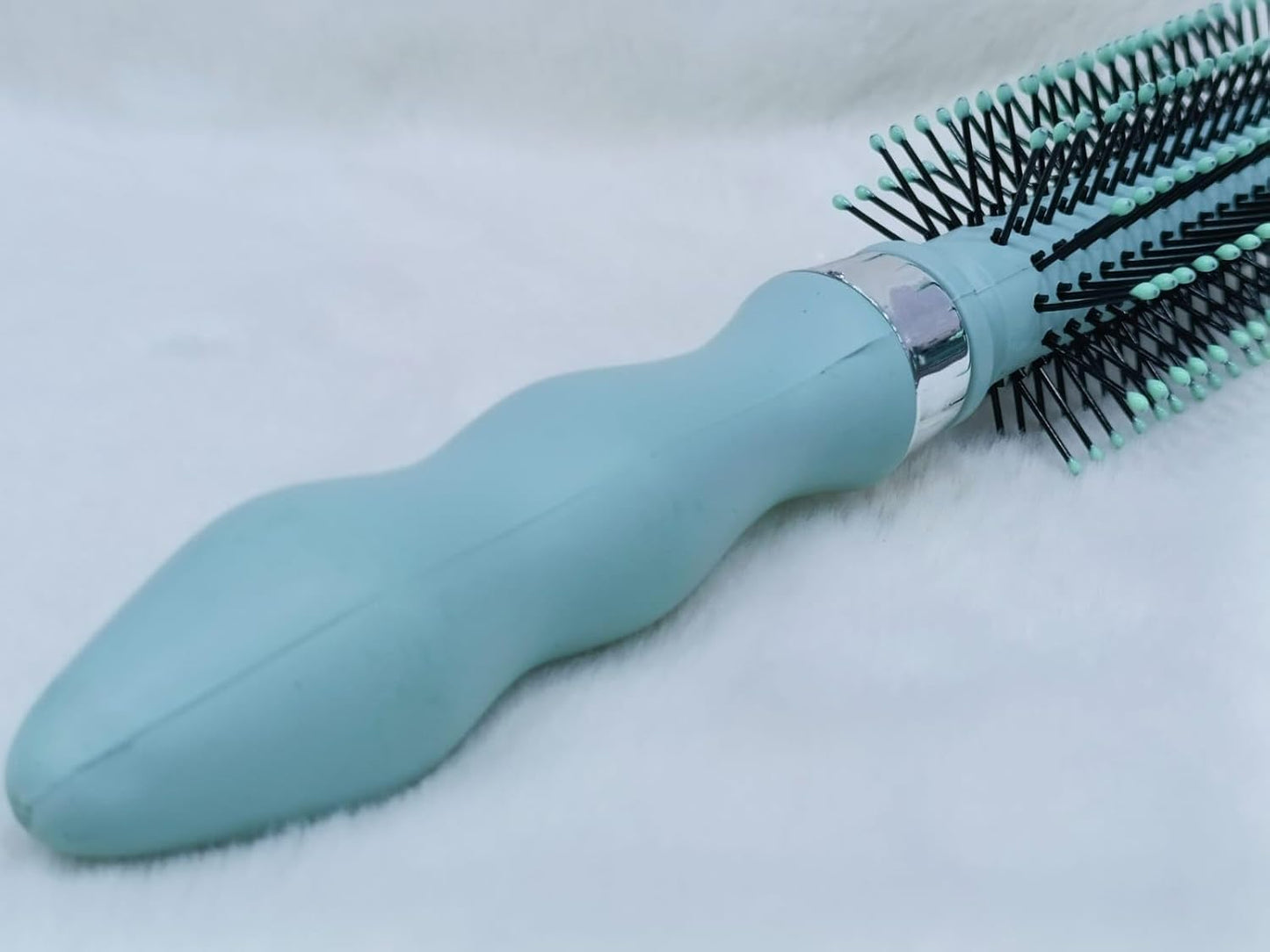 Round Hair Brush for Blow Drying, Styling & Curling Soft hair brush