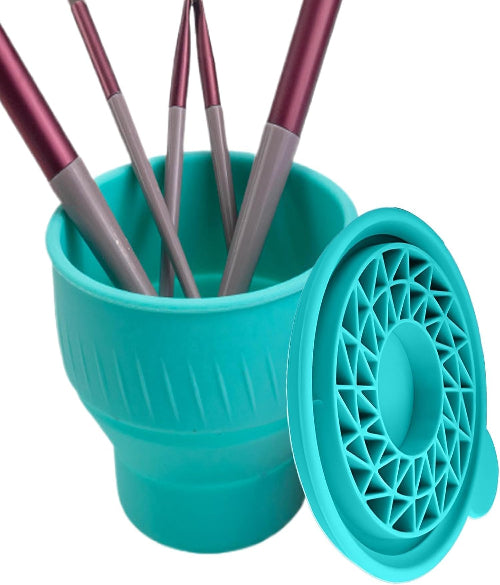 Makeup Brush Cup – Foldable Travel Brush Cup