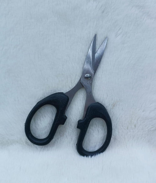 Stainless Steel Scissors with Plastic Handle (HJ 004) – Sharp & Comfortable Cutting