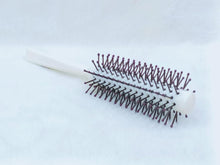 Round Hair Brush Comb – Add Curls, Volume & Beautiful Waves