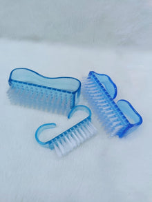 Fingernail Brush for Nail Cleaning and Scrubbing – Set of 3