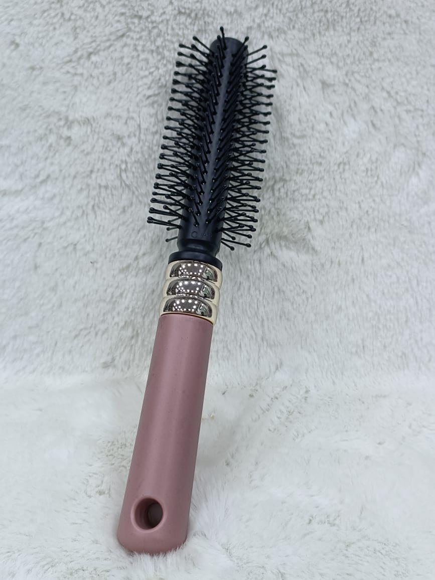 Round Hair Brush – Smooth, Voluminous & Salon-Ready Hair
