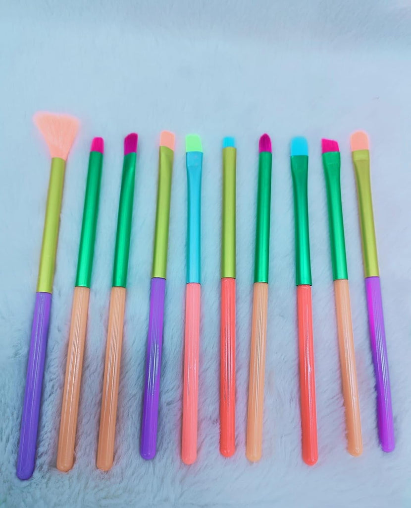 Makeup Brush Set of 14 for Women & Girls – Daily Home Use